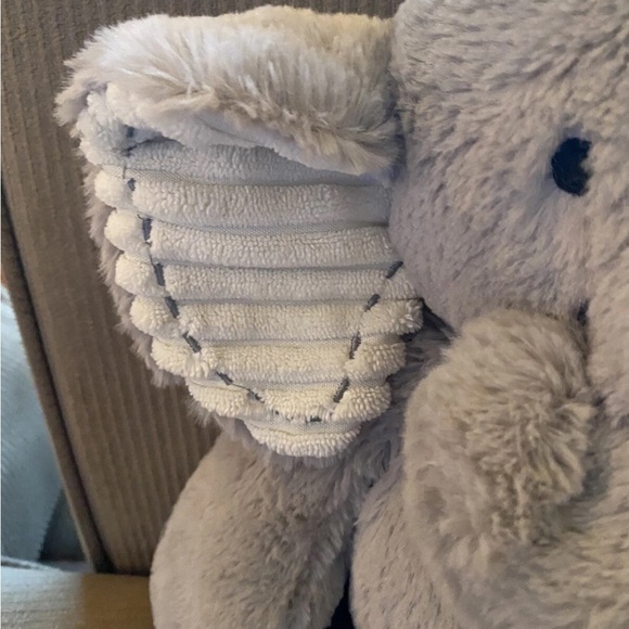 Lambs & Ivy Gray Plush Elephant Toy - Picture 5 of 12
